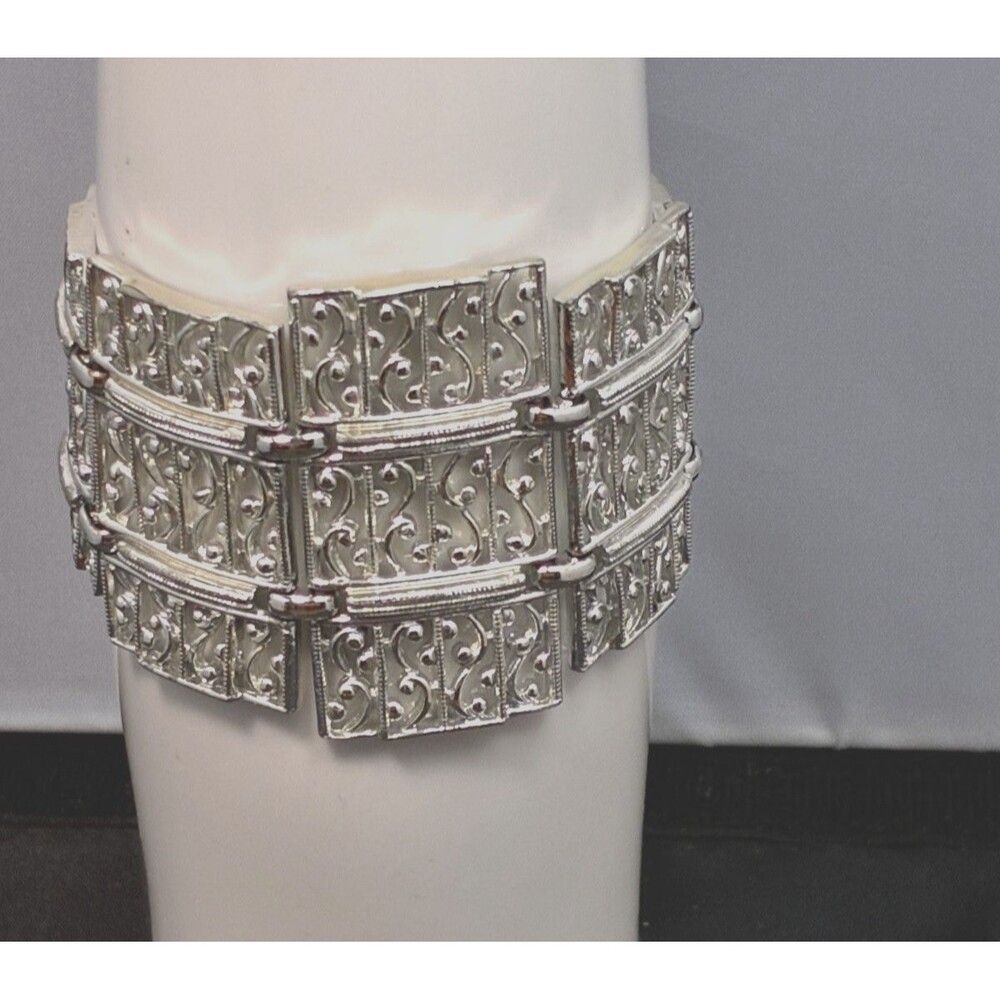 Sarah Coventry Filigree Panel Bracelet Silver Tone 1960's-70's Foldover Clasp